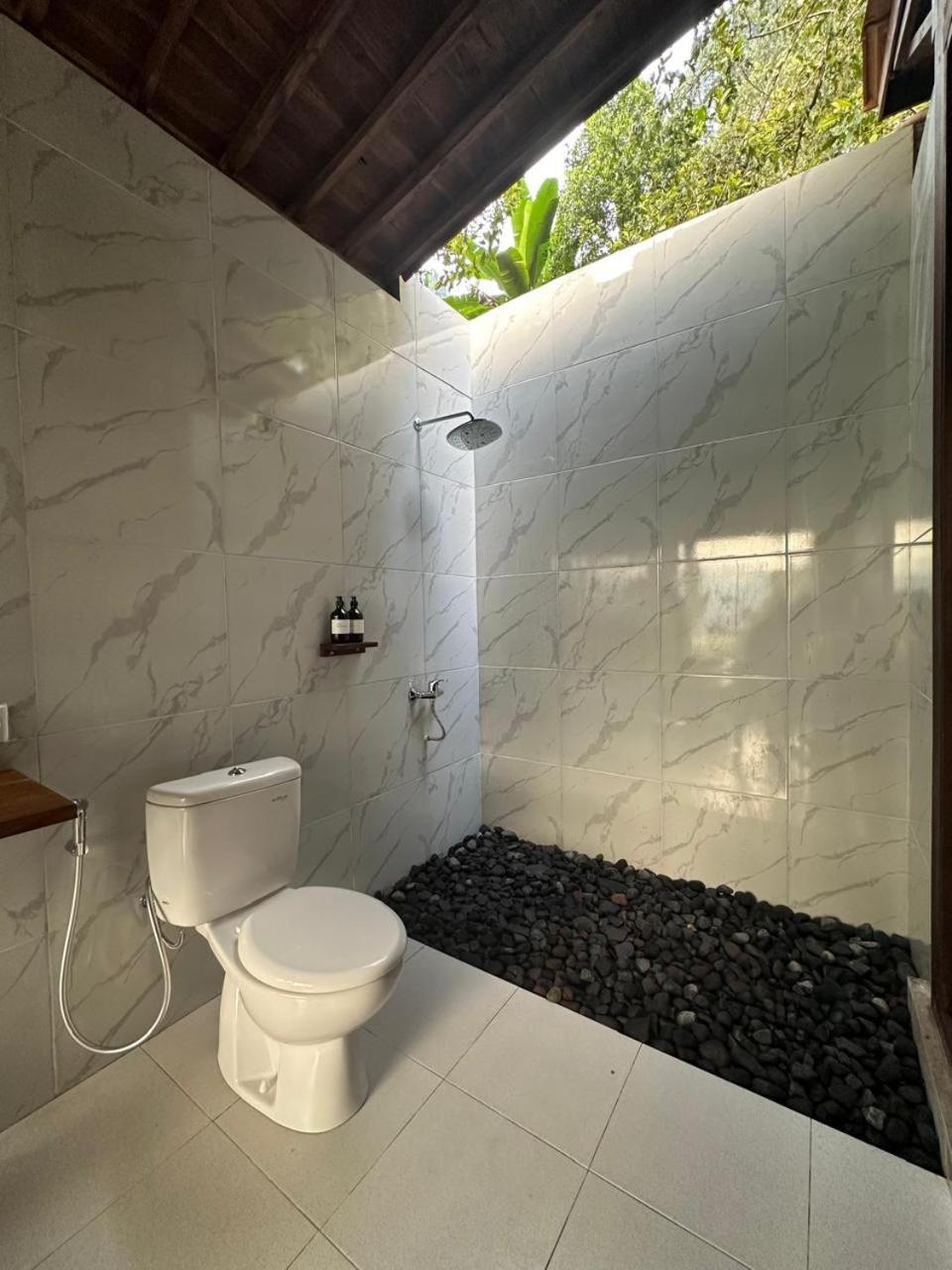 Cemara Green Hill By Samhita Bali Silebeng ภายนอก รูปภาพ