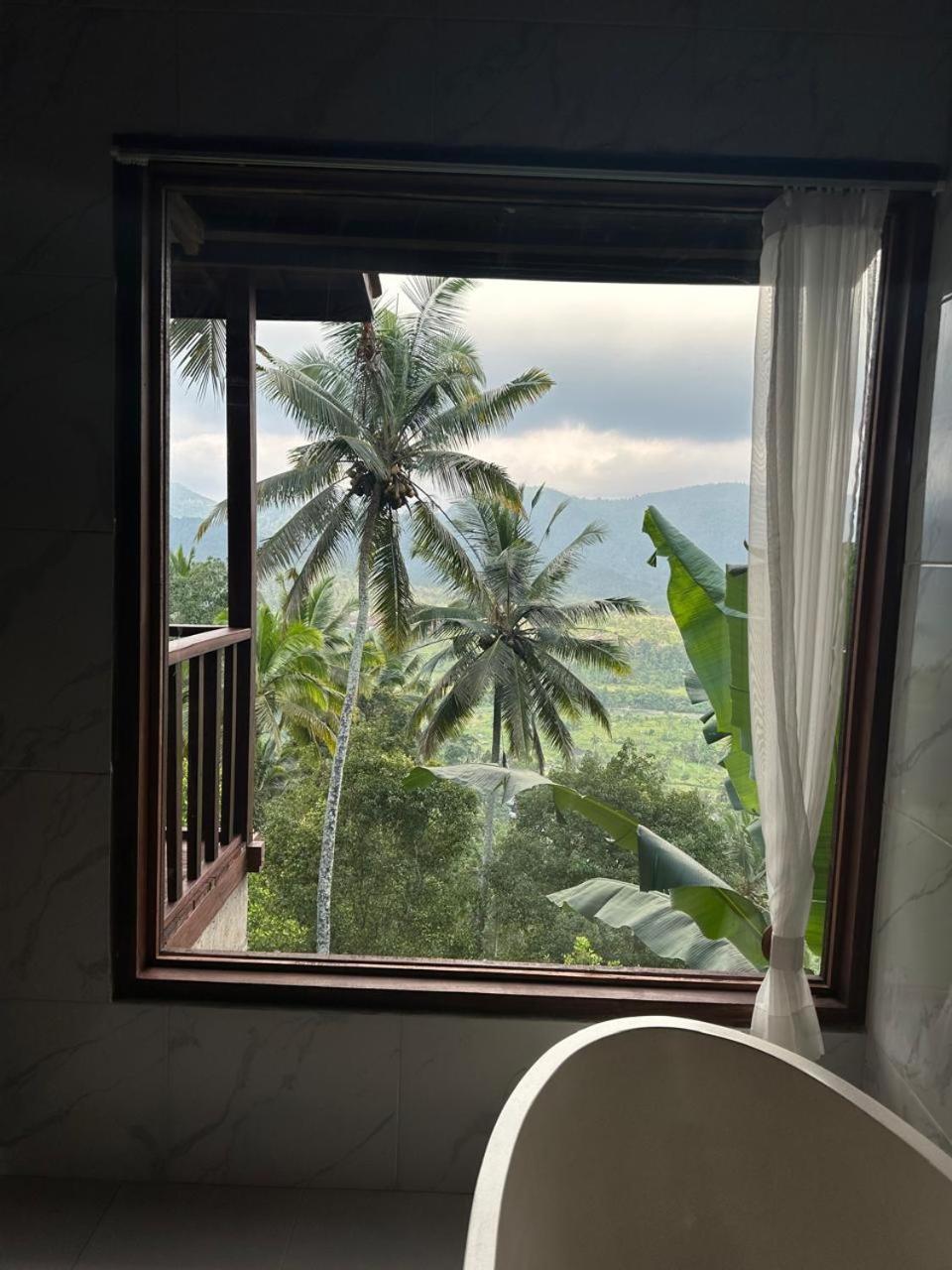 Cemara Green Hill By Samhita Bali Silebeng ภายนอก รูปภาพ